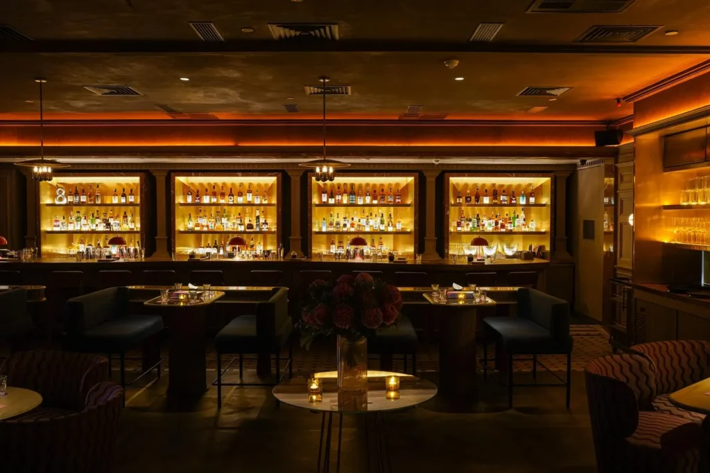 cosmo pony bar